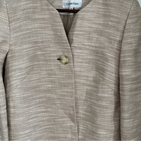 Calvin Klein Tan Blazer Structured Collarless Design - Picture 3 of 10